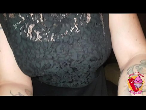 ❤️ سلٹی سوتیلی بہن اسے ایک بلو جاب اور ہسپانوی دیتی ہے۔ ❤❌ سیکس ️❤